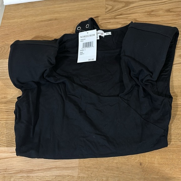 NWT Good American body suit, tank top with shoulder pad style. Tag says size 1 - Picture 4 of 5